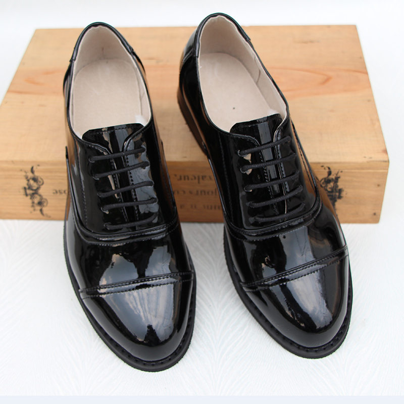 Genuine Leather Women Shoes Brogues Lace up Flat Heels Round Toe Patent Leather Black Oxfords Women Casual Shoes Big Size 45