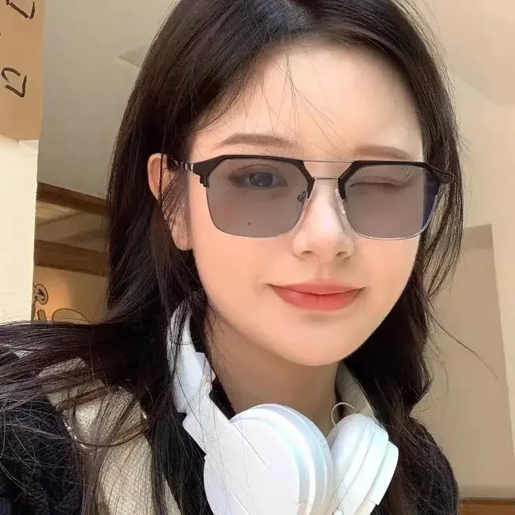 New Metal Double Beam Myopia Eyeglasses Anti Blue Light Photochromic Short Sight Glasses Ultra Light Big Frame Myopia Eyewear