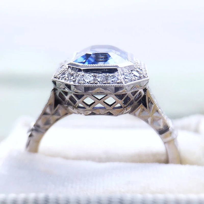 Huitan new Temperament Elegant Blue CZ Rings for Lady Wedding Bands Rings Sparkling Anniversary Gift 2025 Statement Jewelry 2023