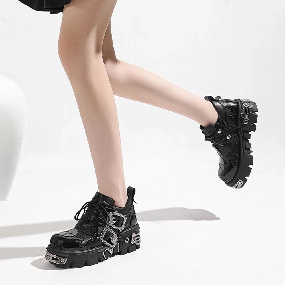 2023 Men and Women Vintage Rock Couple Shoes New Dark Punk Leather Retro 2025 Boots Metal new Niche Design Unisex Single Platform Shoes