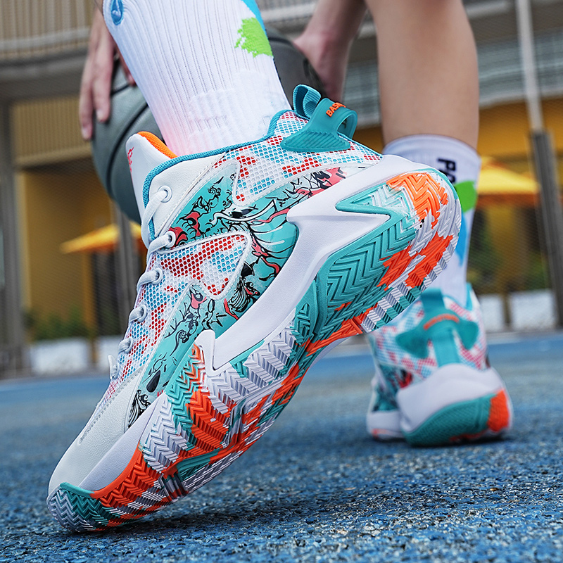 Men's Fashionable Basketball Shoes with Graffiti Design Anti-Slip Wear-Resistant Soles Running Sports Shoes
