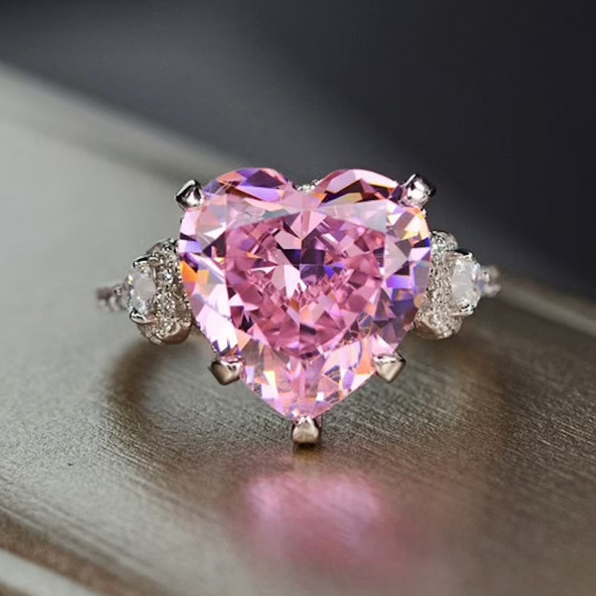 Luxury Designer Heart Pink Crystal Rings for Women Wedding Engagement Rings for Women Valentines Day Gift Jewelry Anillos Mujer