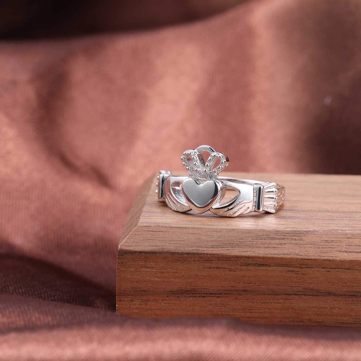 Trumium Women's Claddagh Irish Ring 925 Sterling Silver ring Love Heart Celtic Knot Crown Engagement Wedding Band Free Engraving