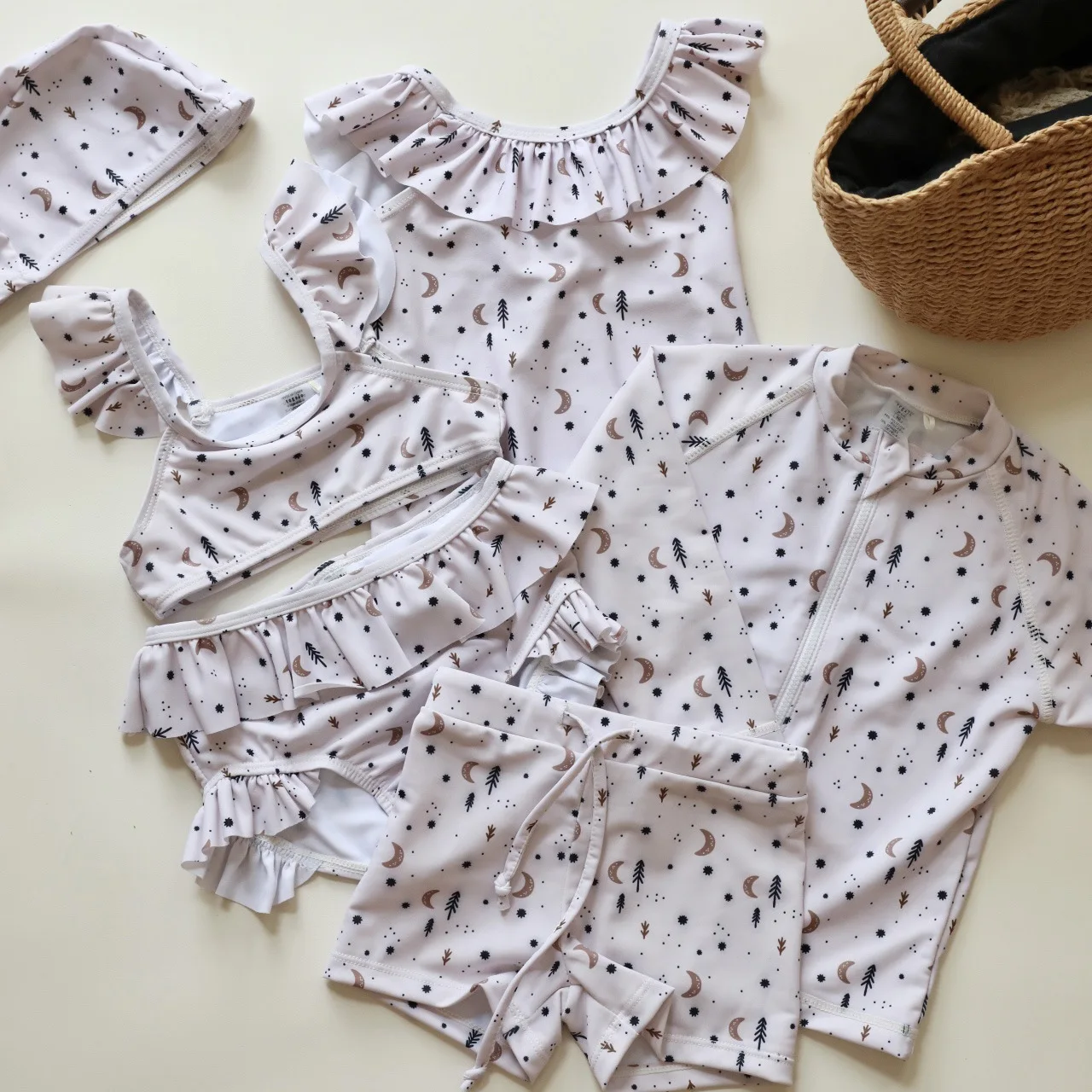 deer jonmi 2023 Summer Toddlers Girls Printed Swimwear Ruffles Long Sleeve Sun-proof Beach Bikini Kids Swimsuits