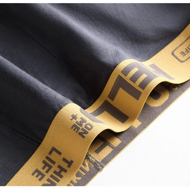 1Pcs Men Underwear Men Sexy Comfortable Breathable Briefs Phnom Penh Mens Bodysuit Solid Color Underpants Male Panties Briefs