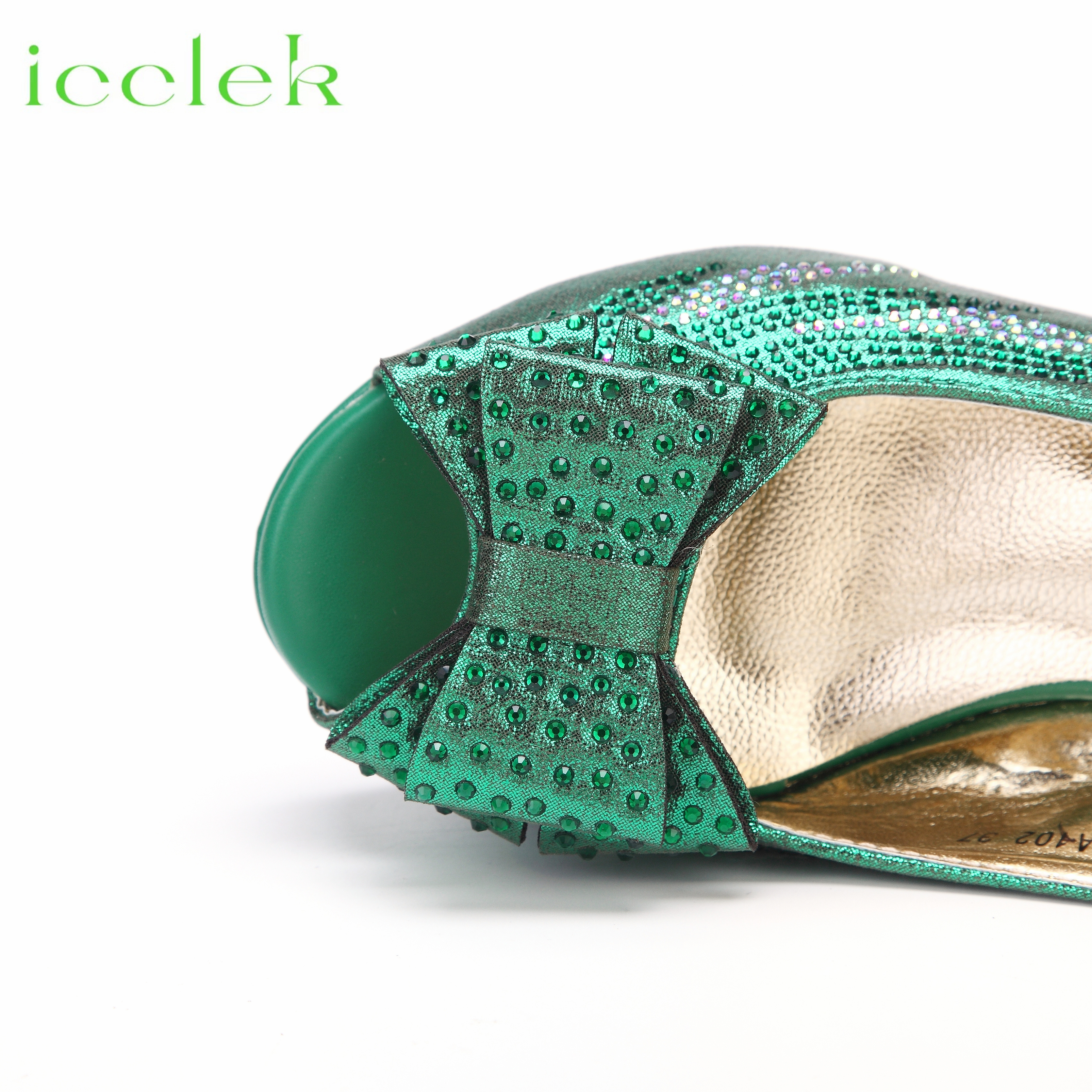 Nigeria Popular New Elegant Green Color Chunk Heels Sandals for Simple And Versatile Exquisite Party Shoes And Bag Set
