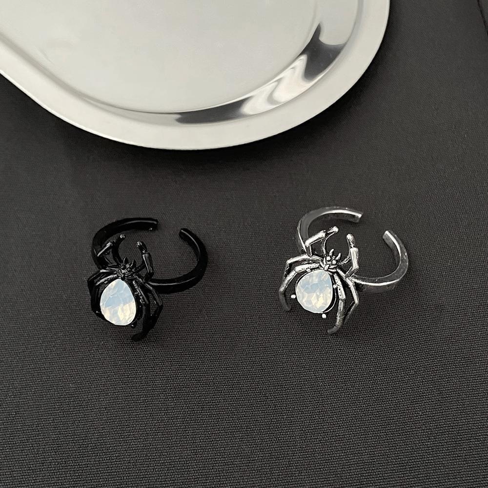 Korean 2022 New Design Vintage Spider Rings Cool Wind Alloy Simple Personality Opening Adjustable Ring Jewelry Anillos Mujer
