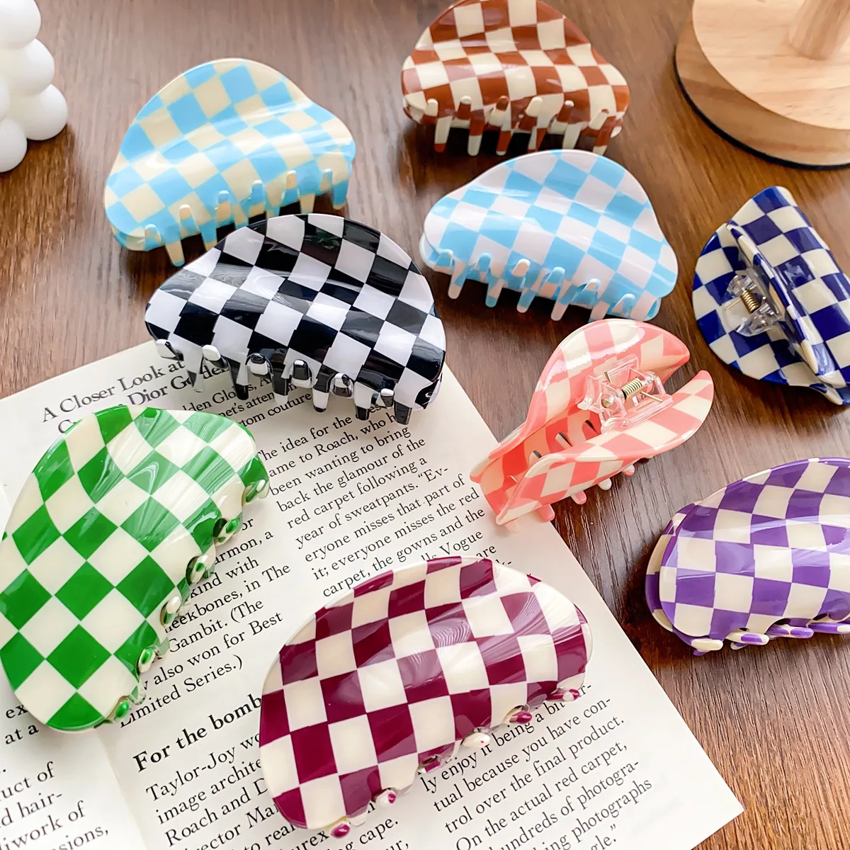 Muweordy new 2023 2025 Chessboard Grid Acrylic Hair Clip Simple Hair Claw Clips Contrast Hair Claws Large Clip Hair Accessories for Women