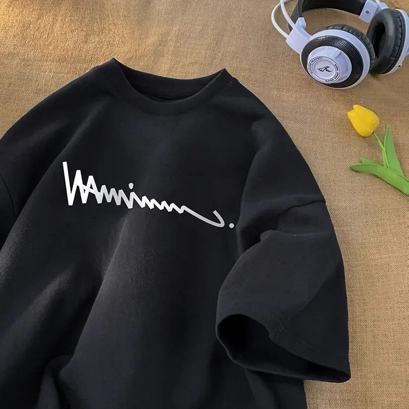 American Fashion Personalized Retro Print Graphic Tshirt for Men and Women Summer Street Couple Casual Short Sleeve Top y2k 240315