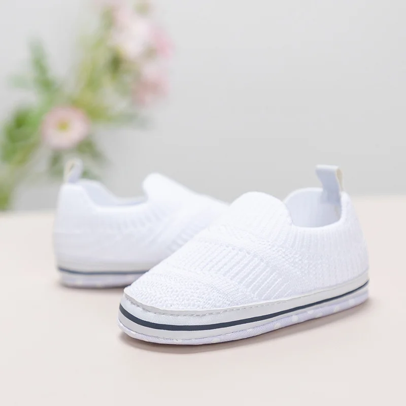 Baby Shoes Fly Weaving Classical Casual Sneakers 2025 Breathable First Walker Newborn Baby Boy Girl Soft Sole new Sports Crib Shoes
