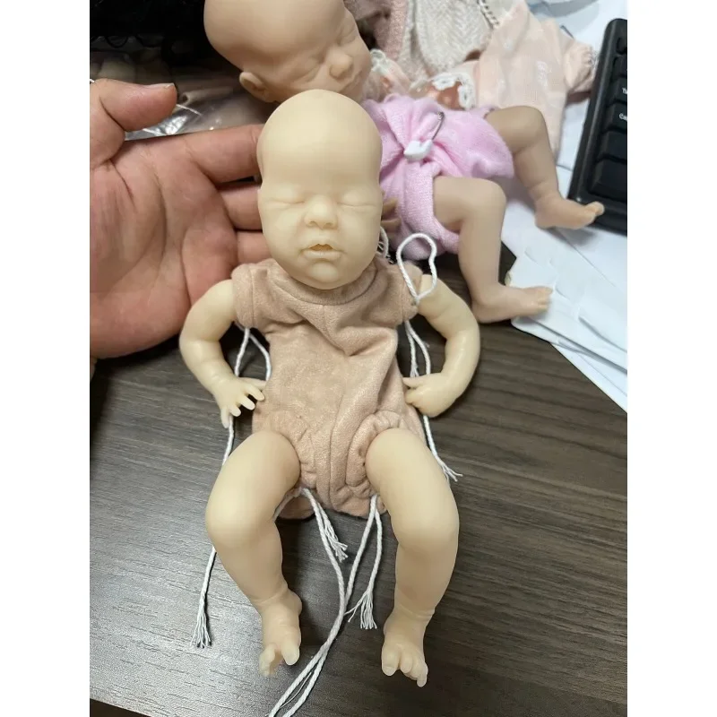 9" Inches Mini Bebe Reborn Kit Wee Patience Reborn Baby Vinyl Doll Kit Unpainted Doll Parts DIY Blank Reborn Doll Kit