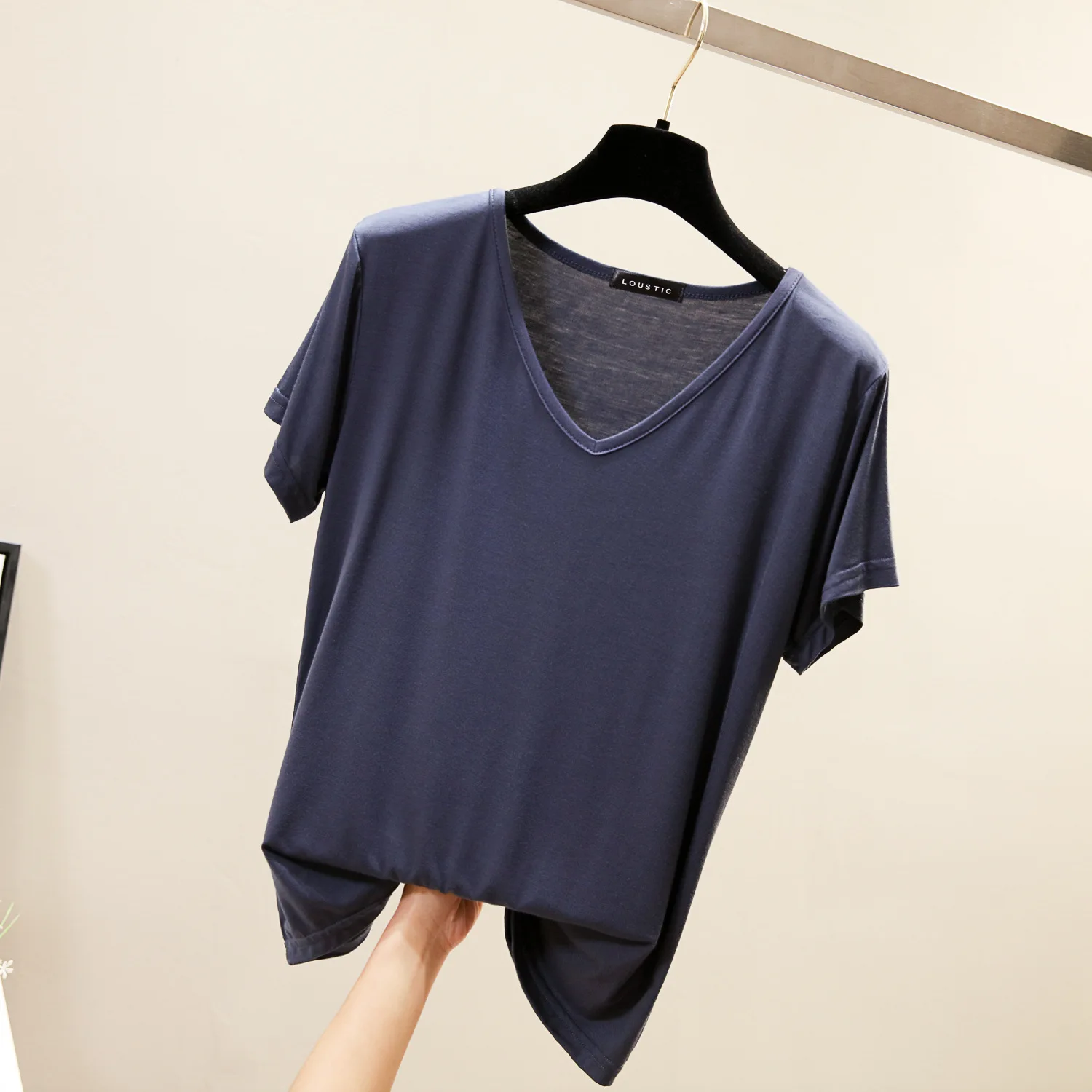 Plus size V-Neck Tshirt Women Summer Loose Tees Modal casual 2025 new T-shirt Solid color Bottoming Tee Tops