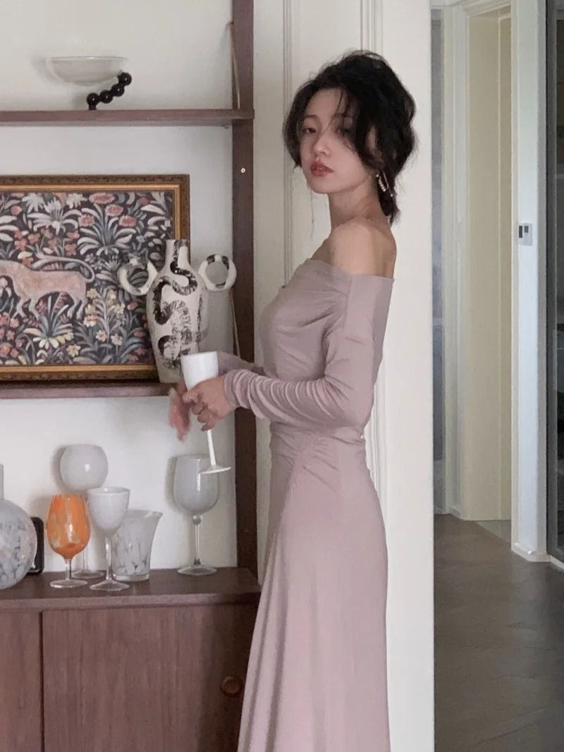 Elegant White Knit Dress Midi Dresses for Women Autumn Off Shoulder Long Sleeve Pleated Slim Evening Party Female Clothing 240319