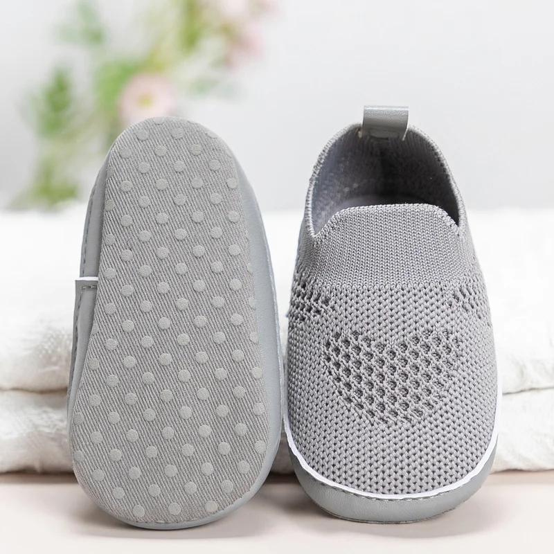 Baby Shoes Fly Weaving Classical Casual Sneakers 2025 Breathable First Walker Newborn Baby Boy Girl Soft Sole new Sports Crib Shoes