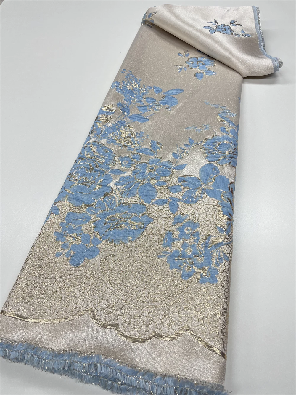 High Quality African Nigerian Gilding Tulle Lace Fabric Embroidery Organza French Lace new Jacquard Brocade 2025 Lace Fabric QF0718-1