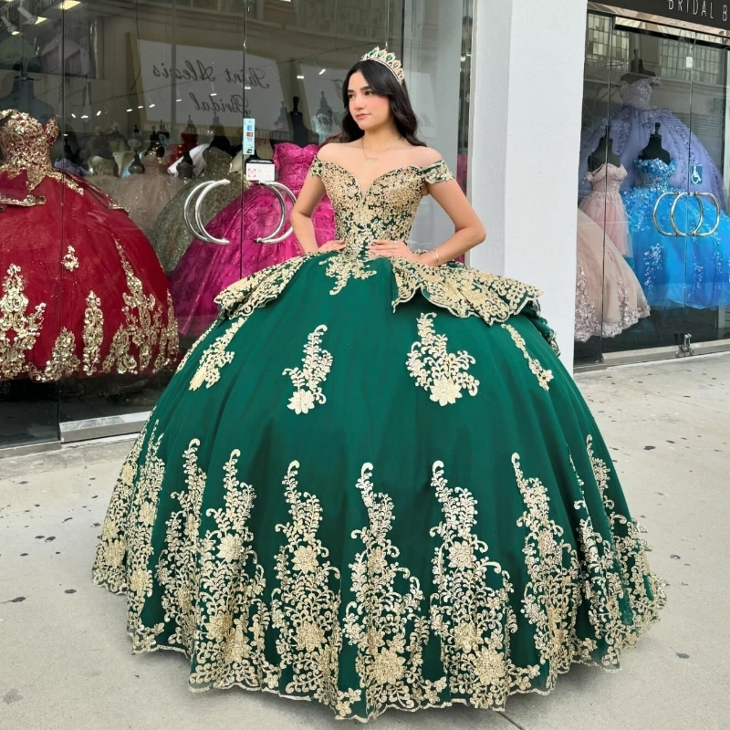 Green Vestidos De Anos Quinceanera Dress 2025 Beads Sequins Gold Applique Lace Diamonds Mexi Dress For 15 Year Birthday
