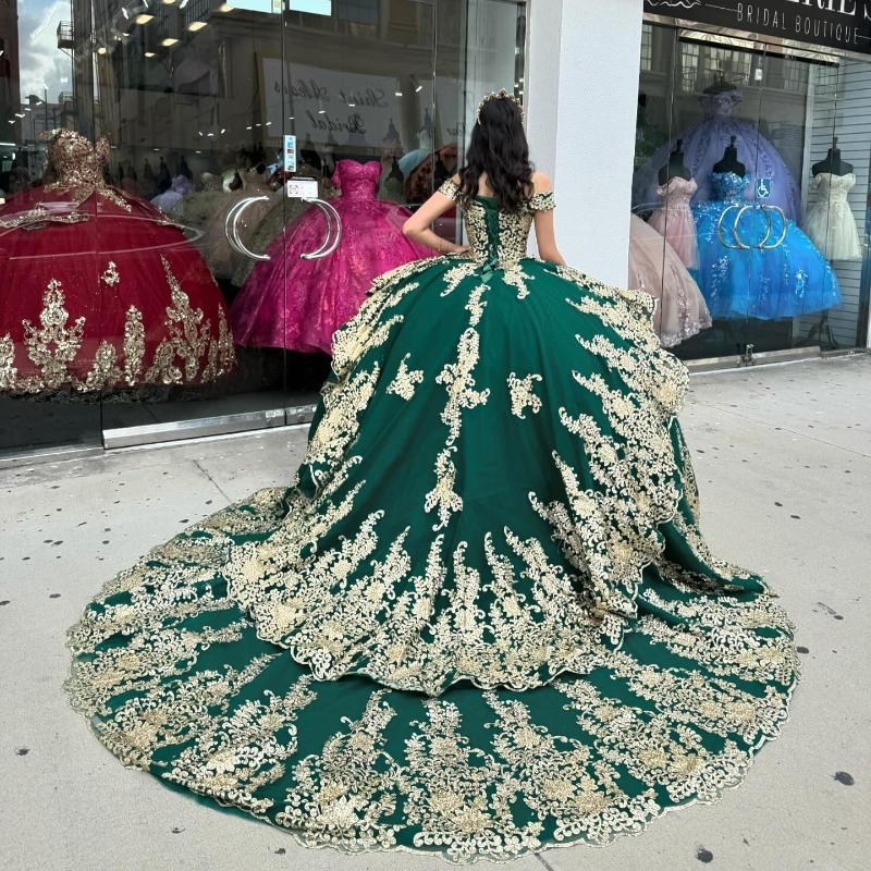Green Vestidos De Anos Quinceanera Dress 2025 Beads Sequins Gold Applique Lace Diamonds Mexi Dress For 15 Year Birthday