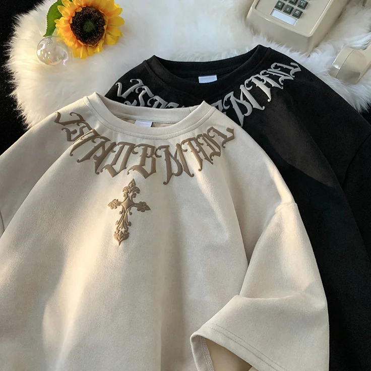 Y2k Tops Retro Letter Cross Graphic T Shirts Suede Short Sleeved Men Women Hip Hop Loose Half Sleeve Shirt Streetwear 240321