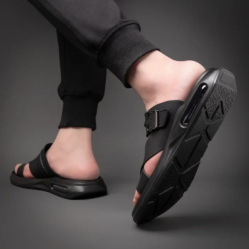 2024 Genuine Leather Summer Shoes Men Sandals Flat Nonslip New Soft Mens Beach Holiday Black Brown A13 240322