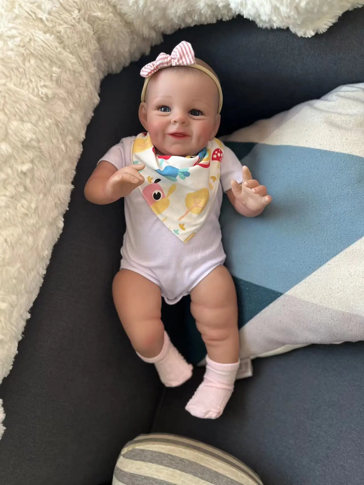 55CM Already Finished Painted Bebe Reborn Dolls Shaya Smile Face Handmade Lifelike 3D Painting Skin Visible Veins Real Photos