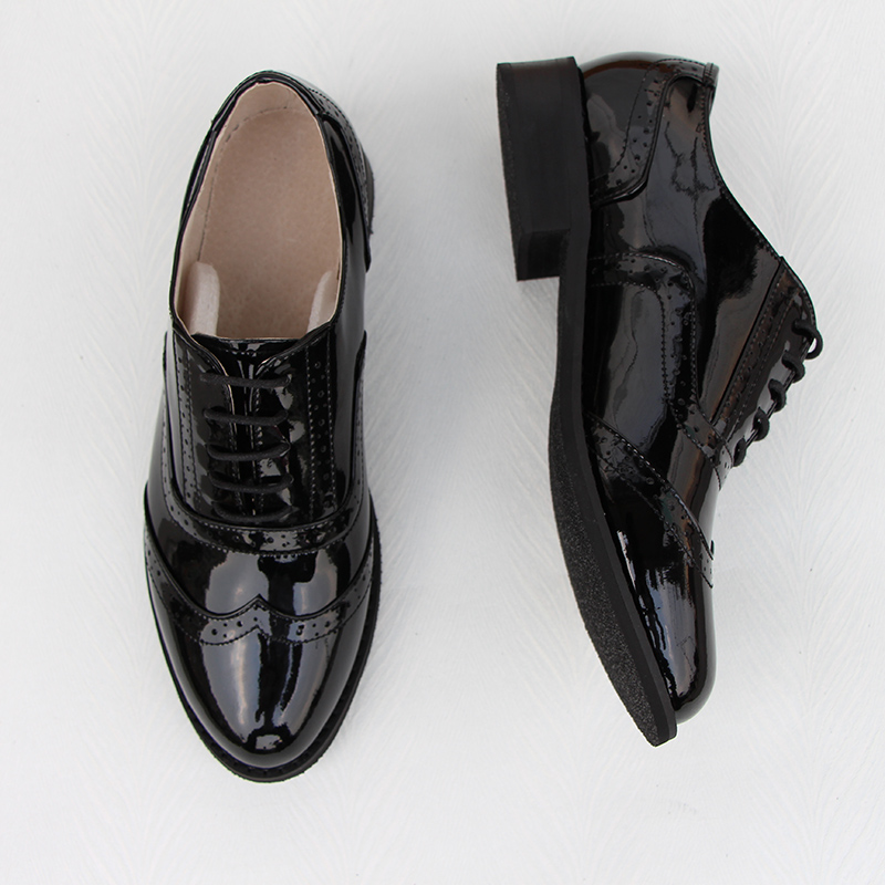 Genuine Leather Women Shoes Brogues Lace up Flat Heels Round Toe Patent Leather Black Oxfords Women Casual Shoes Big Size 45
