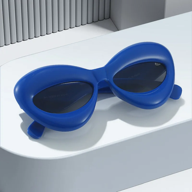 New new Unique Candy Color Lip Shape 2025 Y2K Sunglasses For Women Brand Yellow Blue Gradient Sun Glasses Shades Men Punk Hip Hop