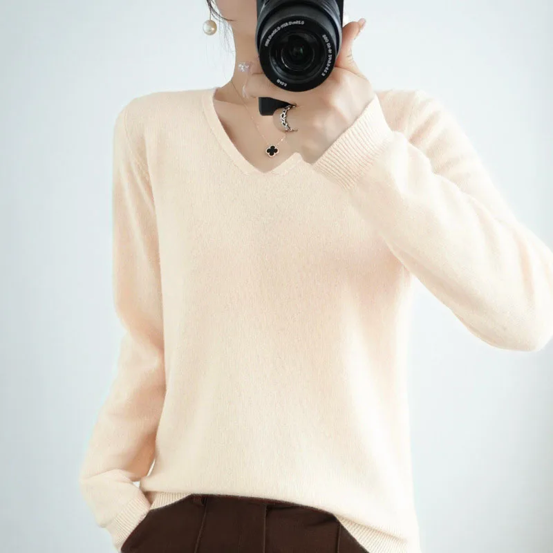 2025 Women Sweater Spring Autumn V-neck Knitwear Long new Sleeve Slim Warm Sweater Pullovers Lady Basic Jumpers Knitted Bottoming Shirt
