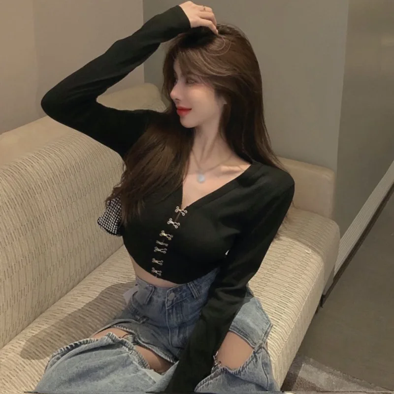 Sexy Navel T-shirt Women's V Neck SlimExposed Single Breasted Long Sleeved Tops Elegant shirts female long sleeve Top