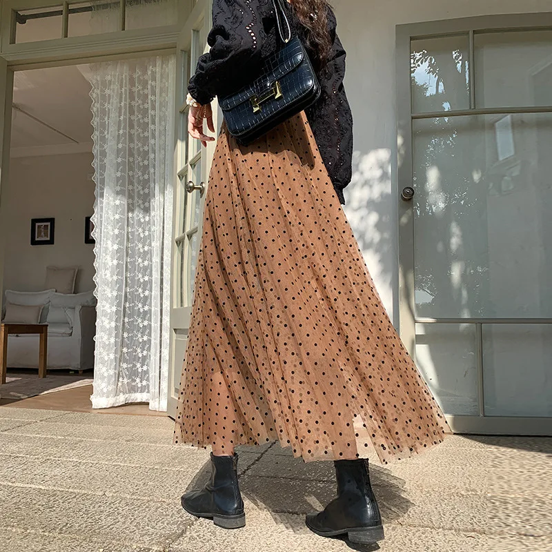 Qooth Women Polka Dot Mesh Skirt Elegant High Waist Long Tulle A-line Skirt For Autumn QT2078