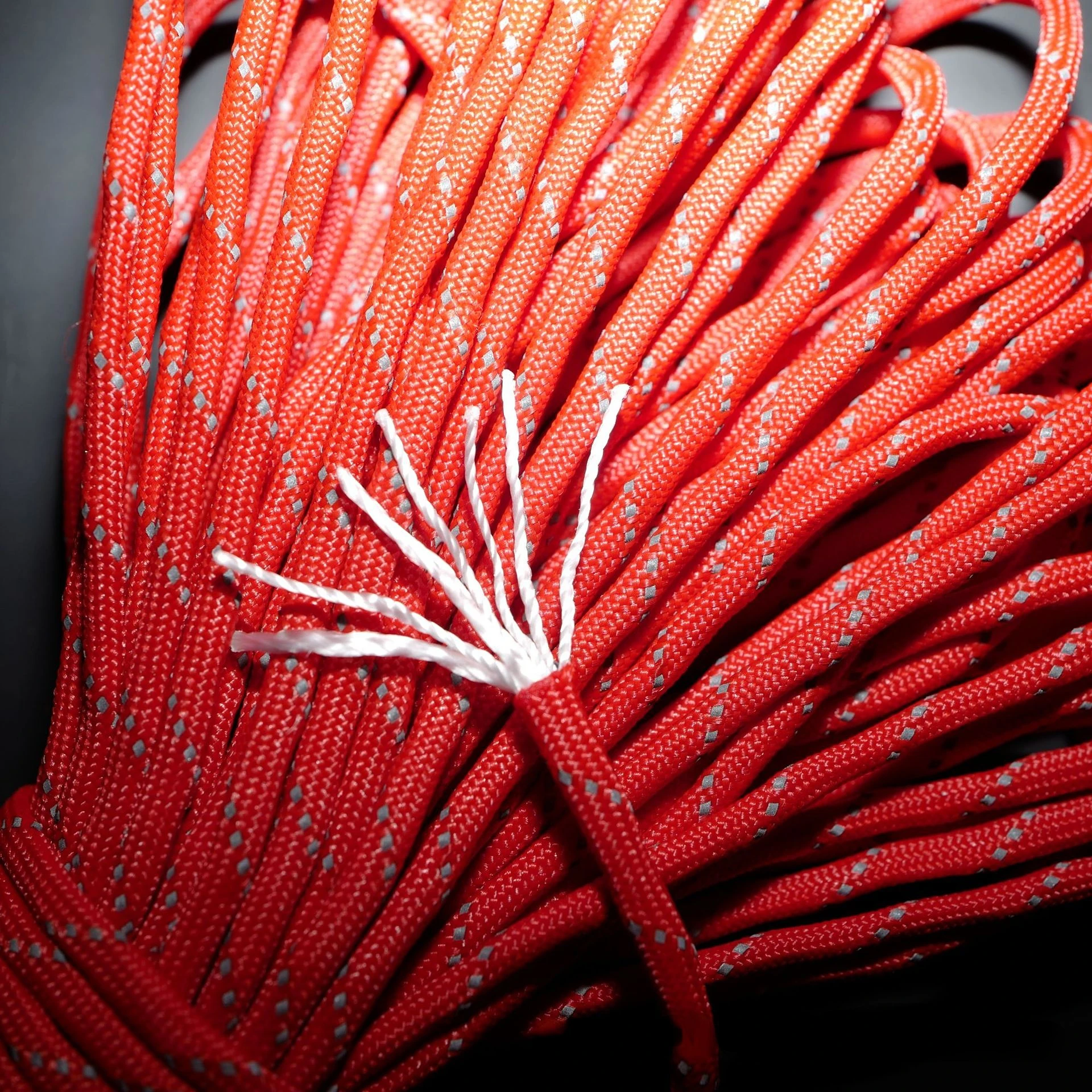 550 new Reflective Paracord Parachute Cord Lanyard Tent 2025 Rope 7 Strand Paracord For Hiking Camping