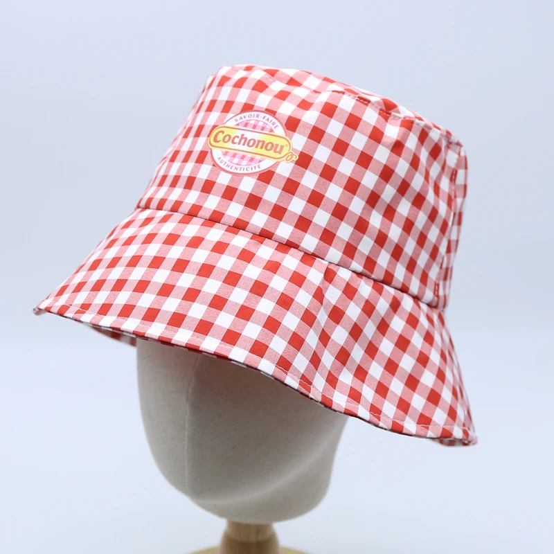 Topi Bob Cochonou kotak-kotak merah cantik wanita, topi ember musim panas dewasa kasual katun reversibel luar ruangan grosir