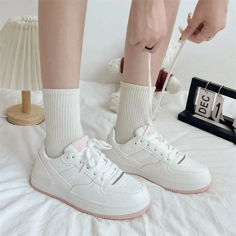 New Sneakers Women Solid Color Lace-up Flat Bottom Small new White Shoes Thick Soles Round Toe Shoes 2025 Woman Student Board Shoes