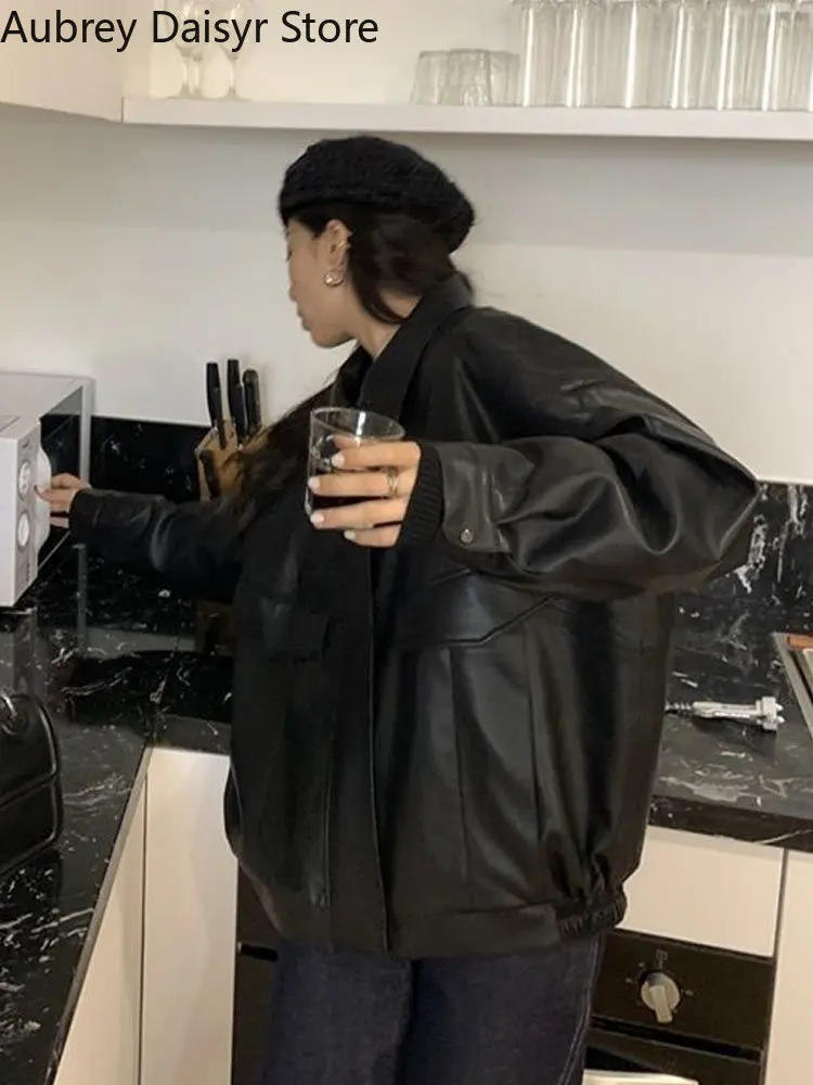 Oversize 2025 Black Leather Jacket Women Casual High Street Moto Biker Zipper Jacket Female New Outerwear new Faux Leather Coat Winter