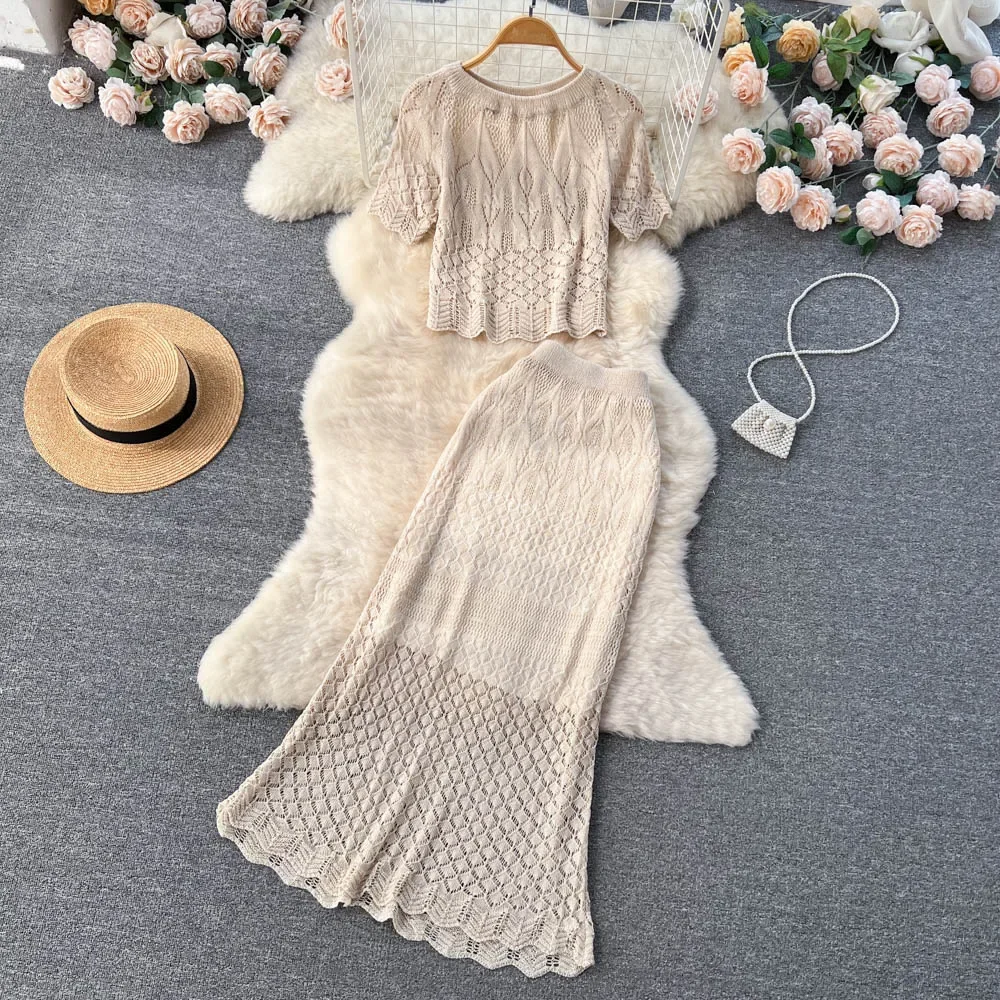 Korean new Style Hollow Hook Flower Lace Short-sleeved Suit Skirt Women's Short Top + 2025 Fishtail Skirt 2-piece Set Trendy