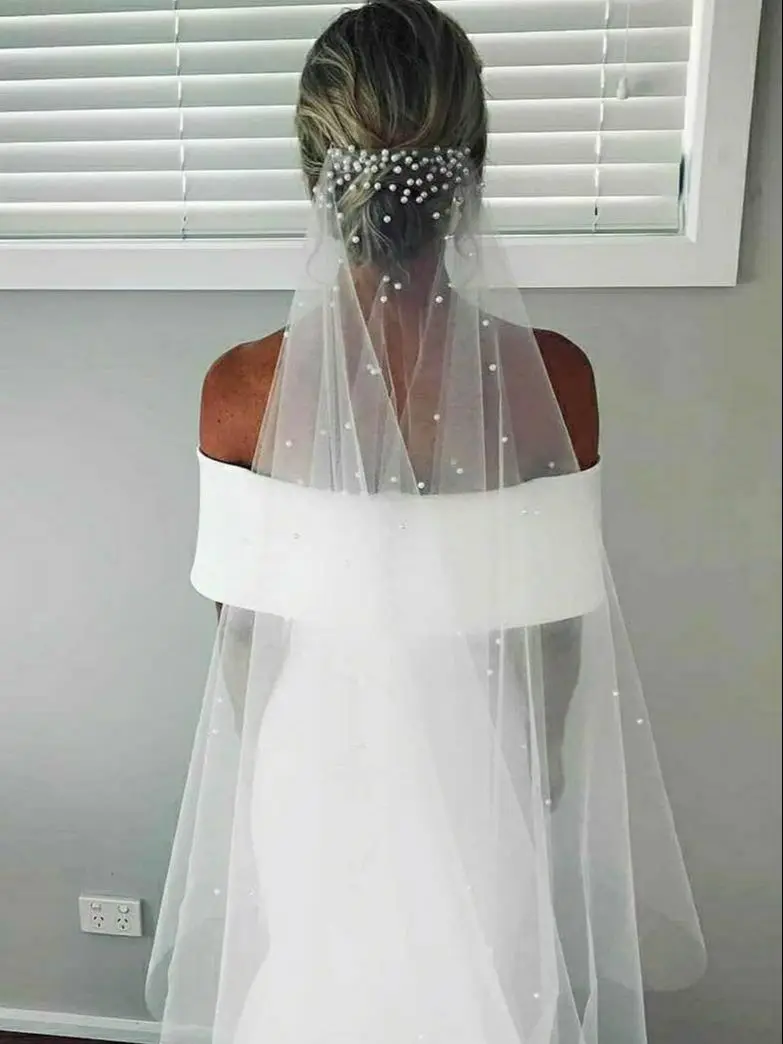 TOPQUEEN Elegant Pearls Bridal Veil Soft 1 new Tier Beaded Wedding Veil for Bride Simple Cathedral Length Veils 2025 with Comb v180