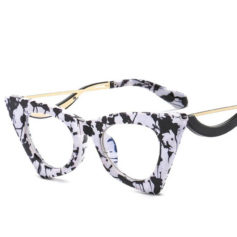 Ladies Floral 2025 new Reading Glasses Blue Light Filter Triangle Cat Eye White Black Eyeglasses Frames Female Optical Presbyopia Eyewear