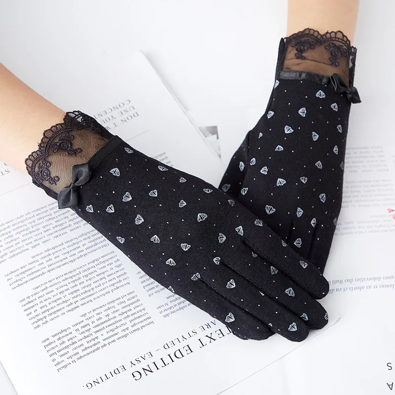 New Lady Floral Lace Gloves Women Summer Ultra-thin UV-proof 2025 Driving Gloves new Sexy Short Wedding Party Bride Gloves Sunscreen Gift