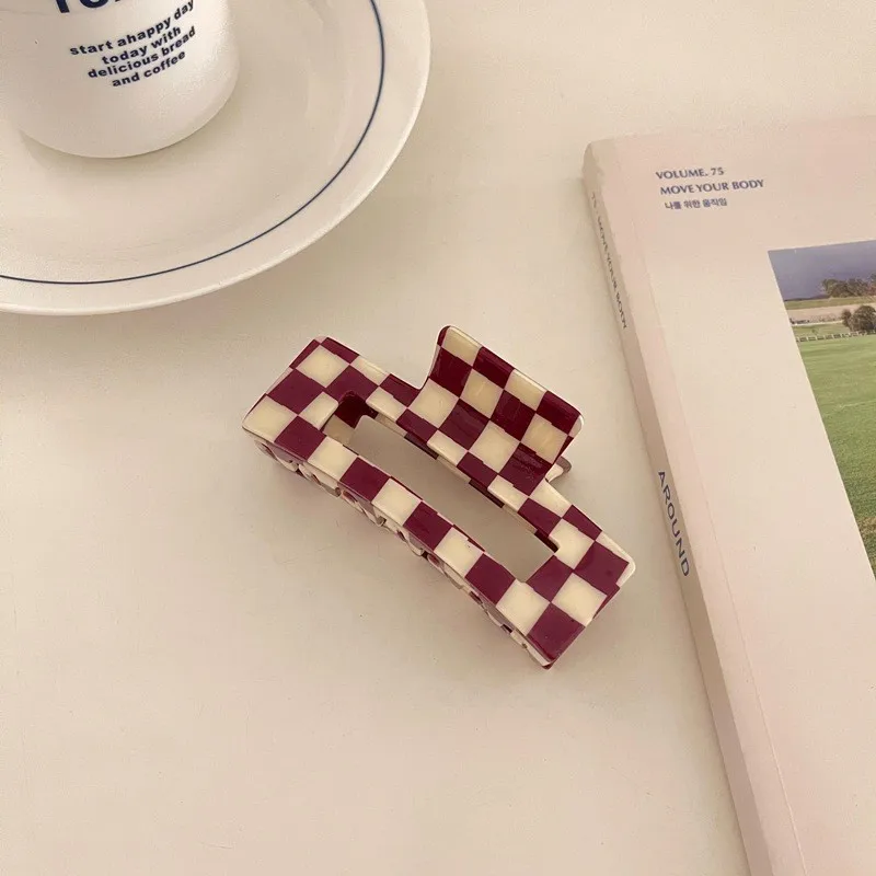 Muweordy new 2023 2025 Chessboard Grid Acrylic Hair Clip Simple Hair Claw Clips Contrast Hair Claws Large Clip Hair Accessories for Women