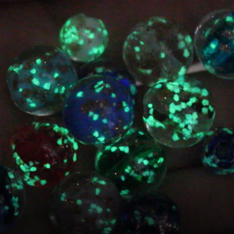 8 10 12mm Mix Pink Blue Luminous Handmade Lampwork Glass Beads Glow In Dark for Jewelry Bracelet Making DIY Materials Bead Bulk