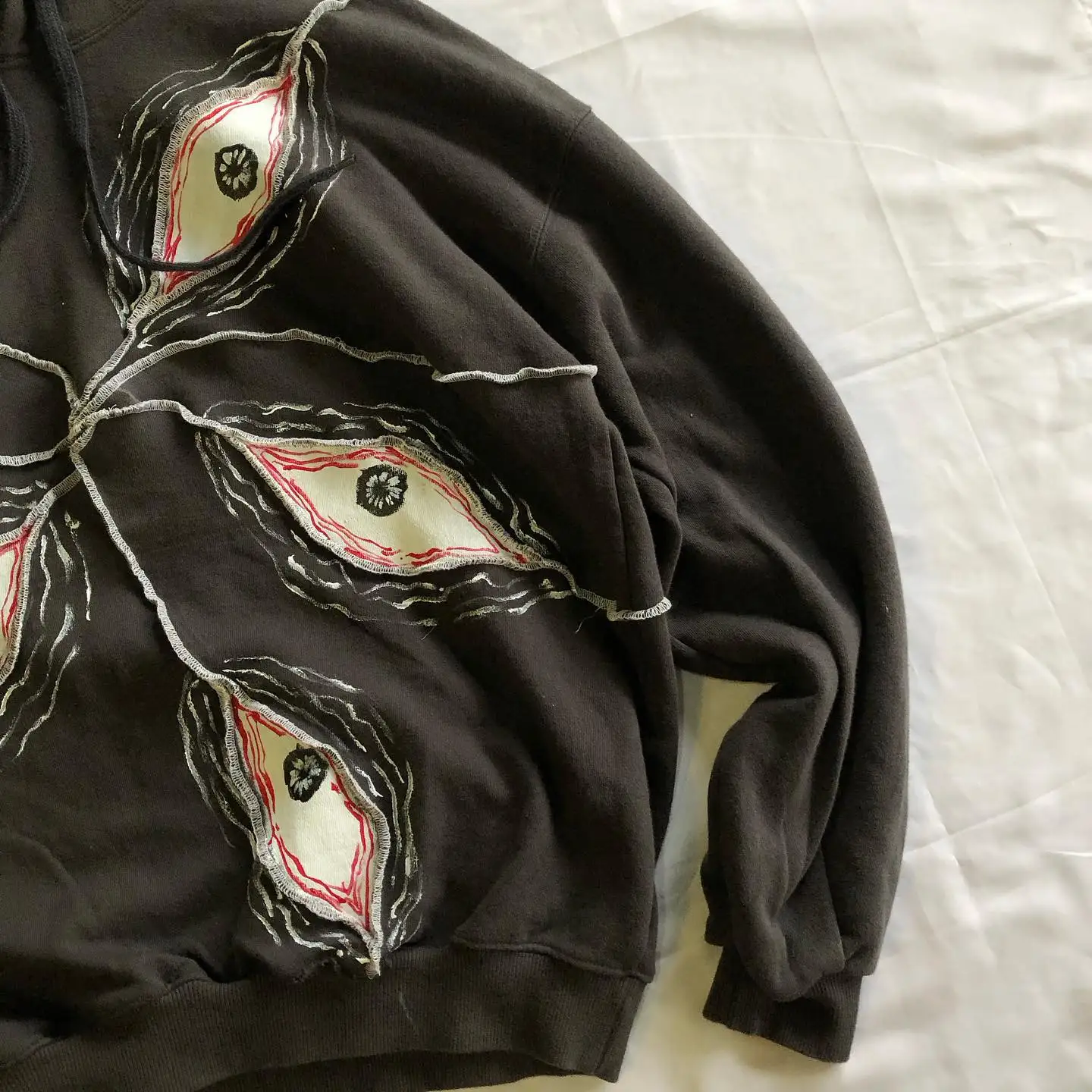 Streetwear Retro Hoodie Y2K Hip Hop Abstract Graphic Patch Oversized Hoodie Sweatshirt Mens Punk Rock Pullover Hoodie Clothes
