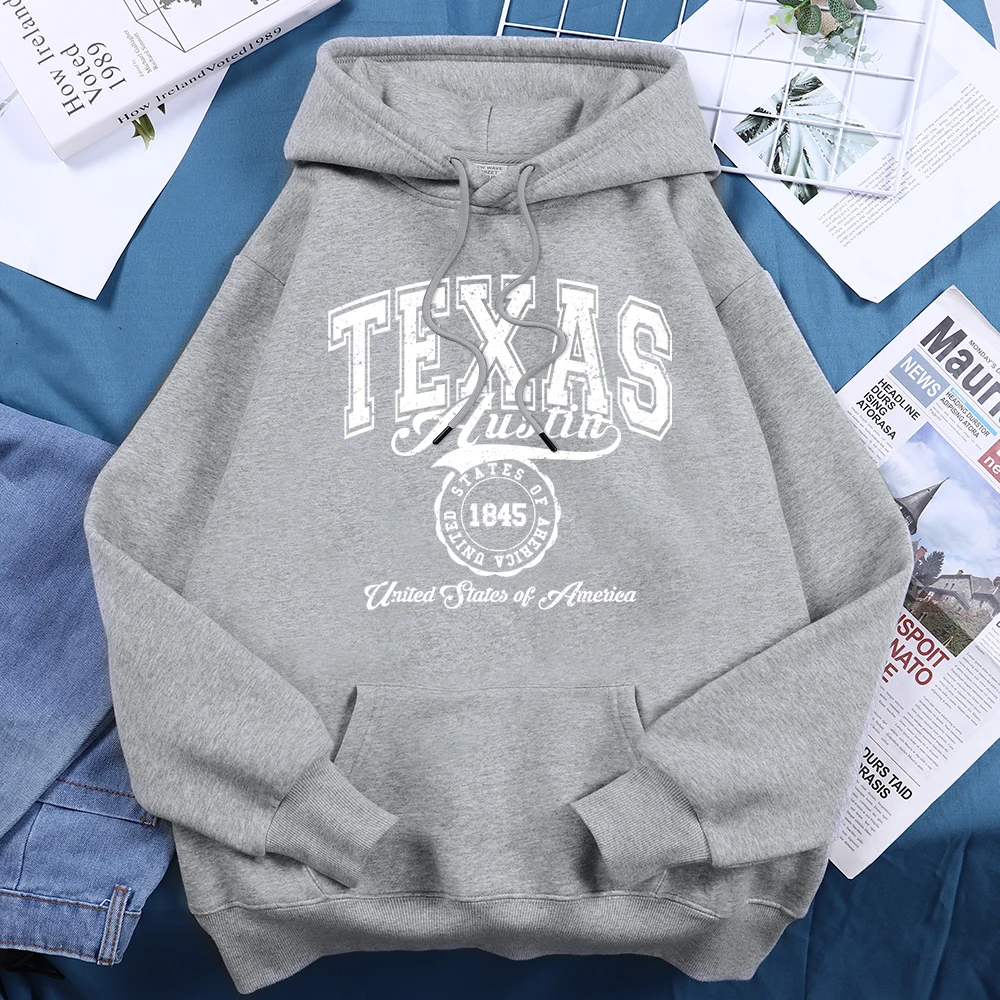 Texas Austin United States new 2025 Of America Hoodies Women Fleece Crew Neck Hooded Creative Novelty Hoodie Street Haruku Unisex Tops