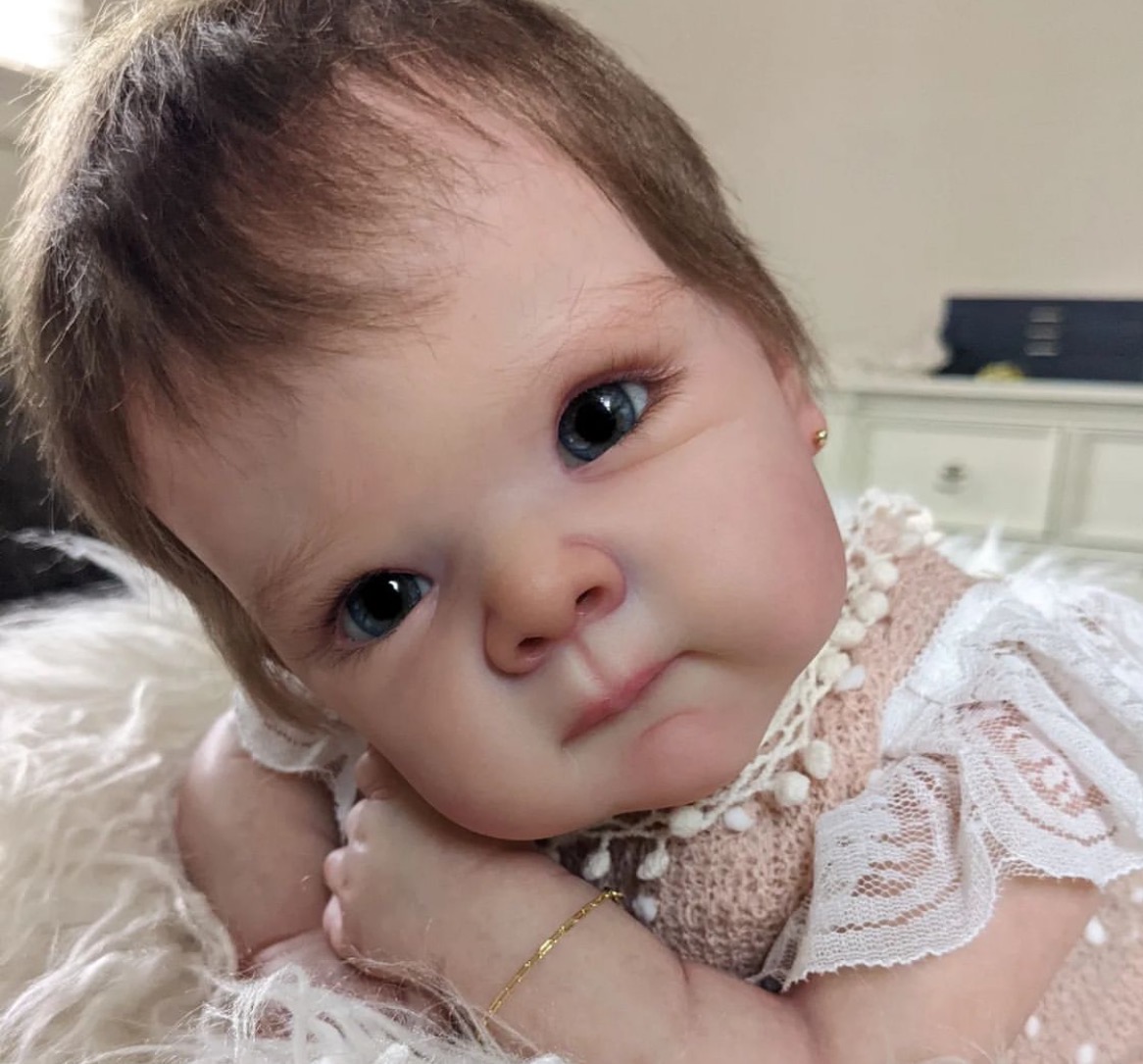 NPK 18inch Reborn Doll Kit Bettie Lifelike Unfinished Unpainted Fresh Color Blank Doll Kit with cloth Body