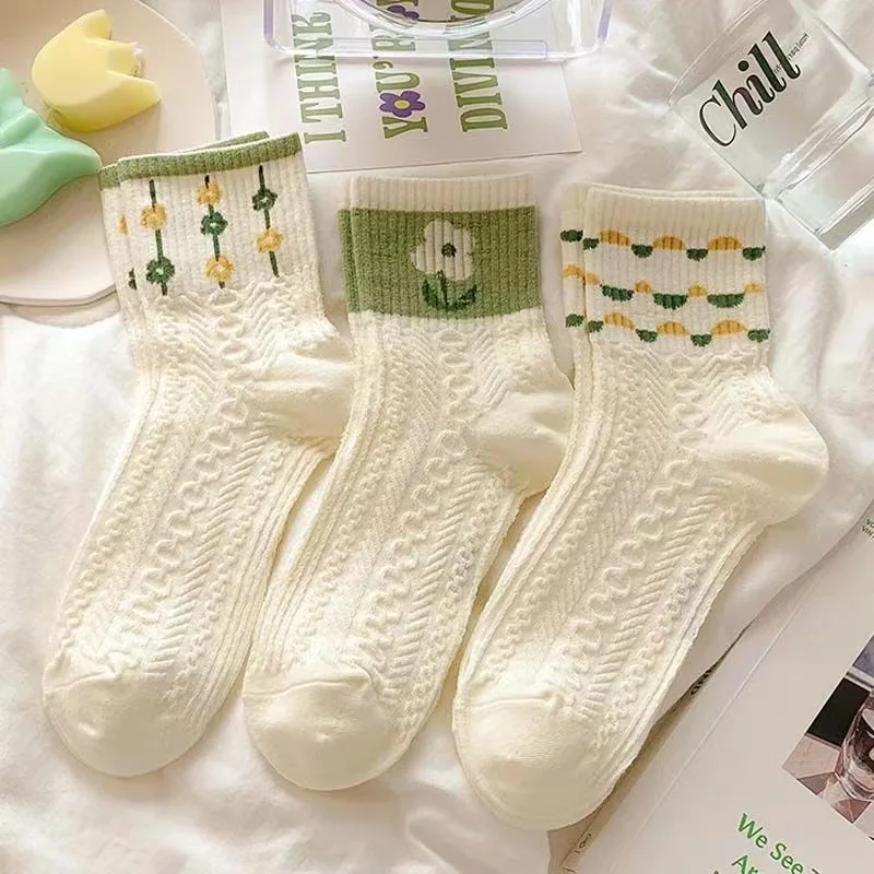 5 Pairs Kawaii Middle Tube Socks for Women Preppy Style Calcetines Four Seasons Girl Sweet Cute Socks Trendy Breathable Socks
