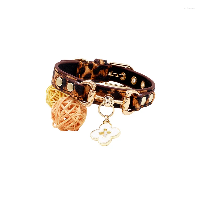 Dog Collars Pet Collar High Quality Soft Leather Personaliezed Leopard Cat Puppy Pendant Free Gold Buckle Designer Necklac