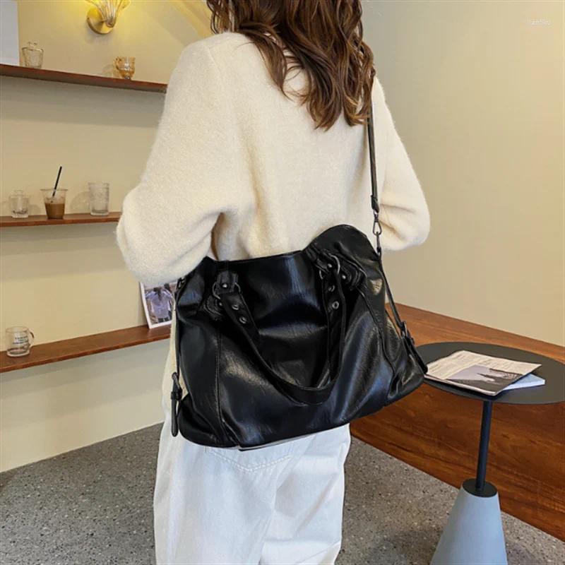 Evening Bags Classy Soft Leather Large Women's Bag 2024 Trend High Capacity Shoulder Fashion Female Commuter Big Shopper Tote Handbag