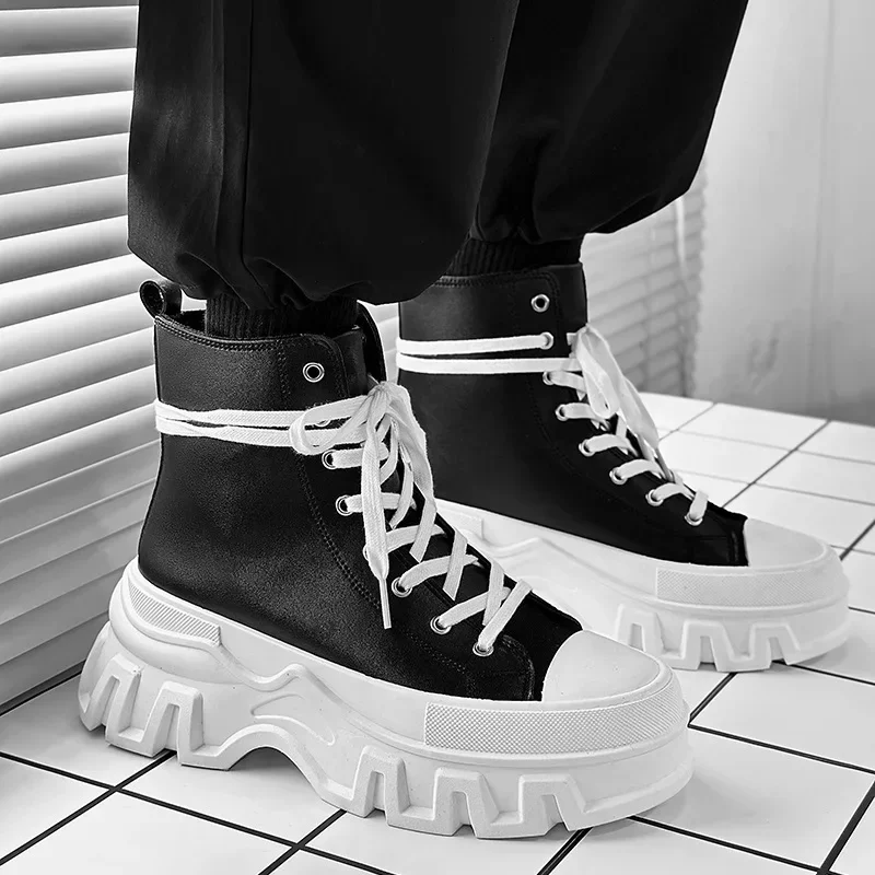 Fashionable British Style Motorcycle Boots High Top Lace Up new Leather Boots 2024 Autumn/winter New Unisex 2025 Boots Men Ankle Botas