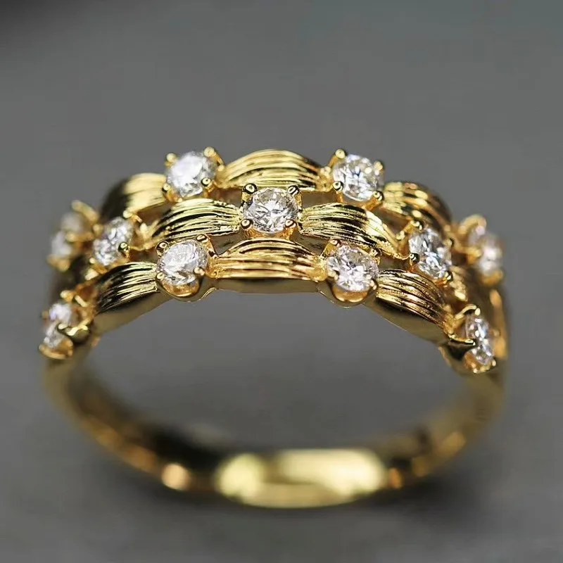 Huitan 2023 Women Wedding Rings Gold Color Sparkling Cubic Zirconia Newly Designed Engagement Bands Accessories Trendy Jewelry