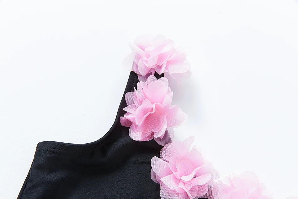 2021 Girls Swimsuit Oblique Shouldered Two Piece Children's Swimsuit Black Oblique Shouldered Swimsuit Pink Flower Bikini Set