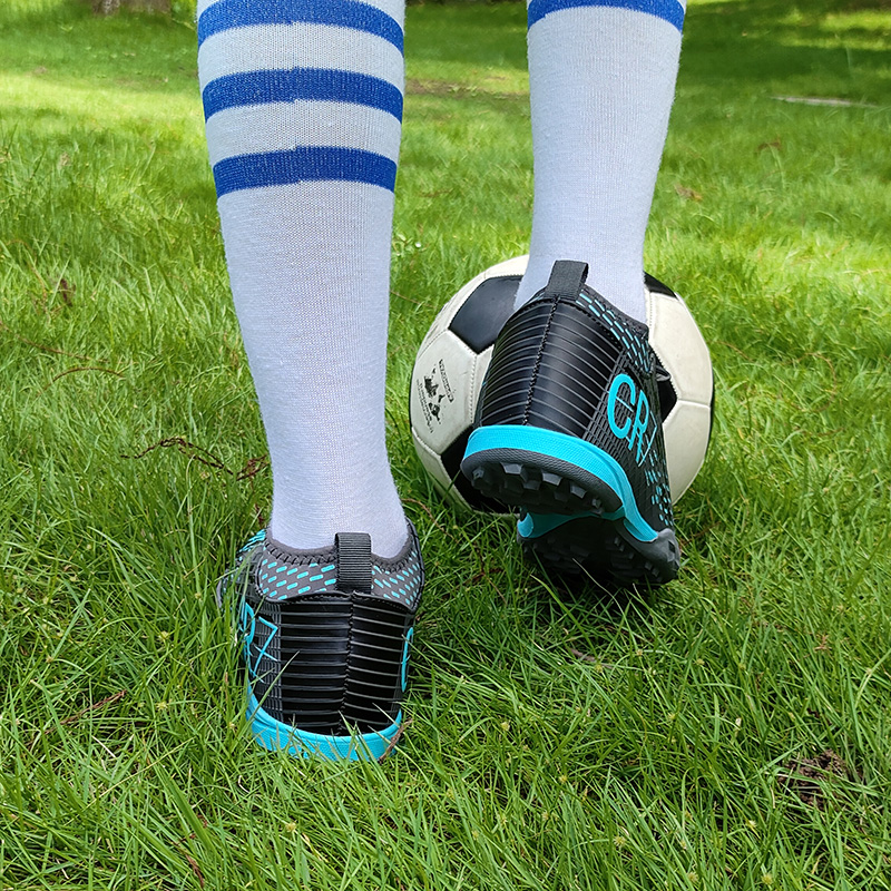 Men Football Shoes Ultralight Original Professional High Ankle Turf Indoor Training Football Field Boots Tournament Soccer Shoes