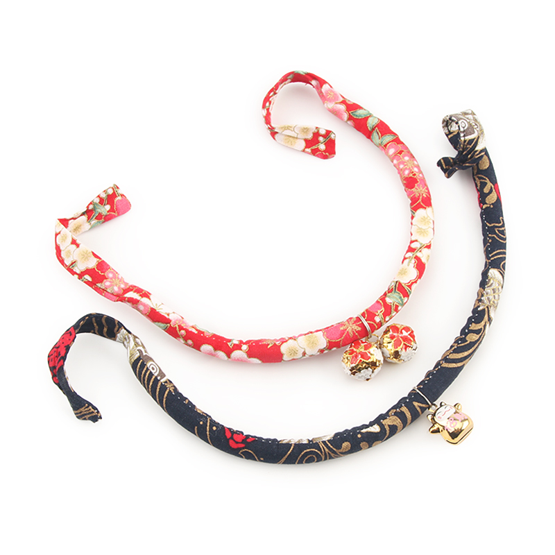 Breakaway Cat Collar,Japanese Chirimen Kimono Print Cat Collar Floral Pattern with Bell for Kitten Puppy Pet Supply Adjustable